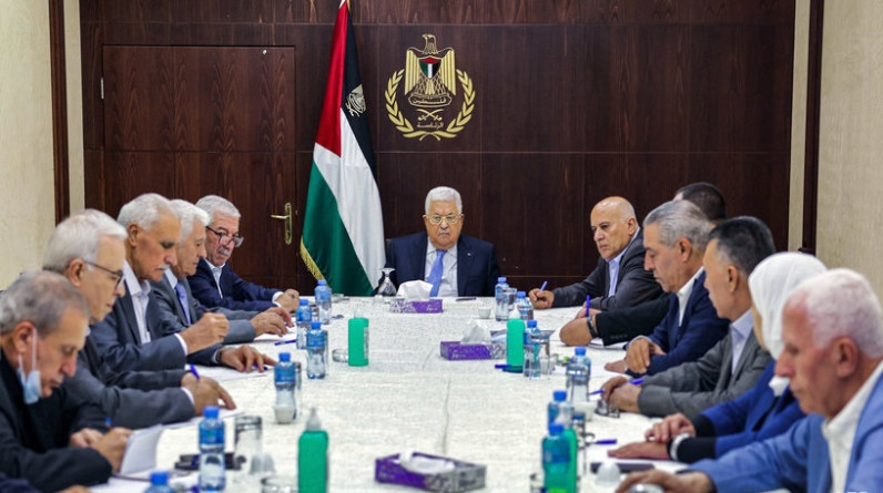سميح خليف يكتب: الوضع الفلسطيني الهش